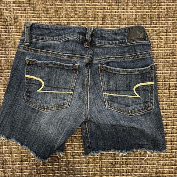 American Eagle Outfitters Blue Distressed Jean Shorts - Picture 2 of 4